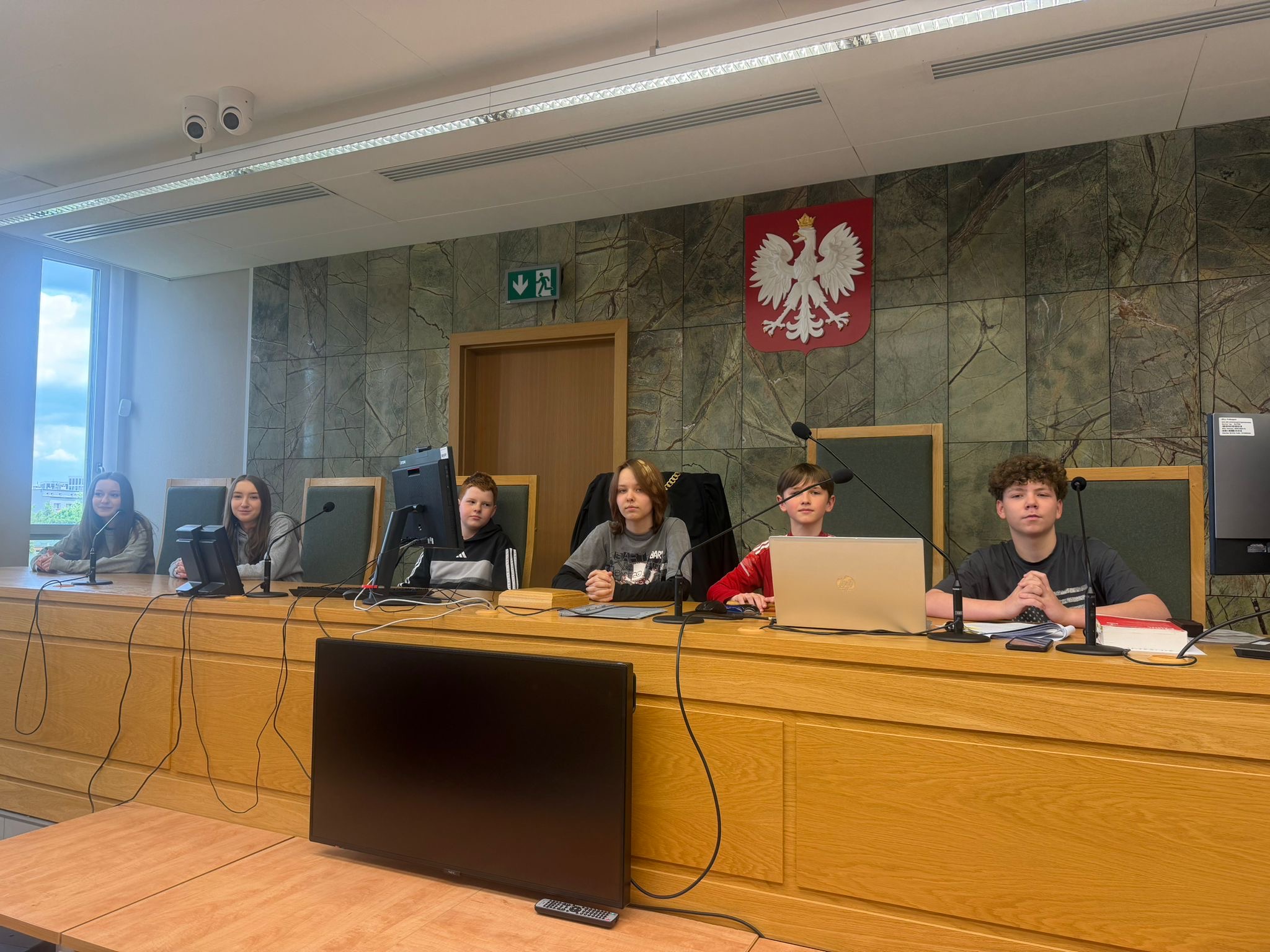 Wycieczka klas 7 do Sądu Okręgowego w Krakowie z okazji Dnia Wymiaru Sprawiedliwości